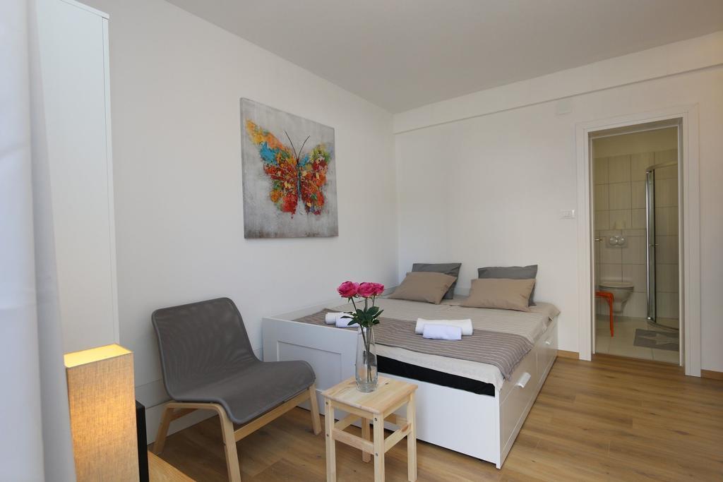 Apartments Roberta Šilo Eksteriør bilde